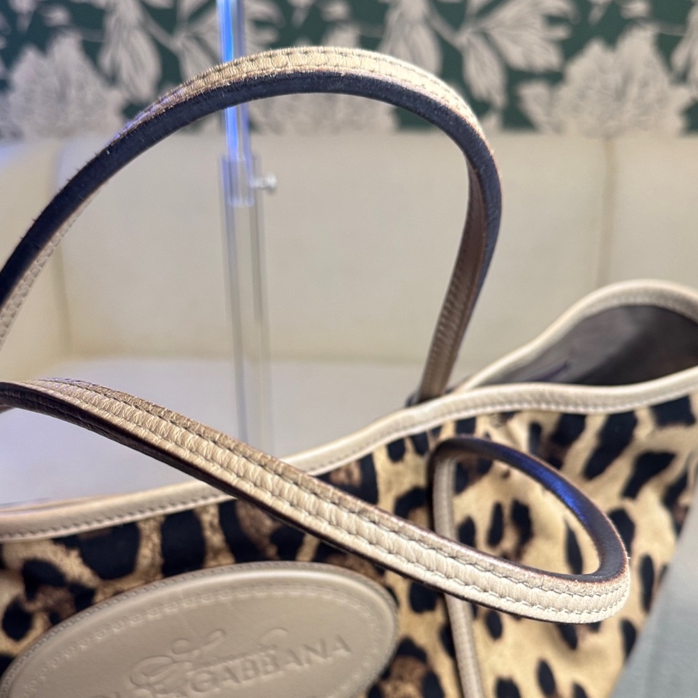 Dolce & Gabbana Leopard Print Tote in Brown and Black with Gold Trim - Picture 6 of 14